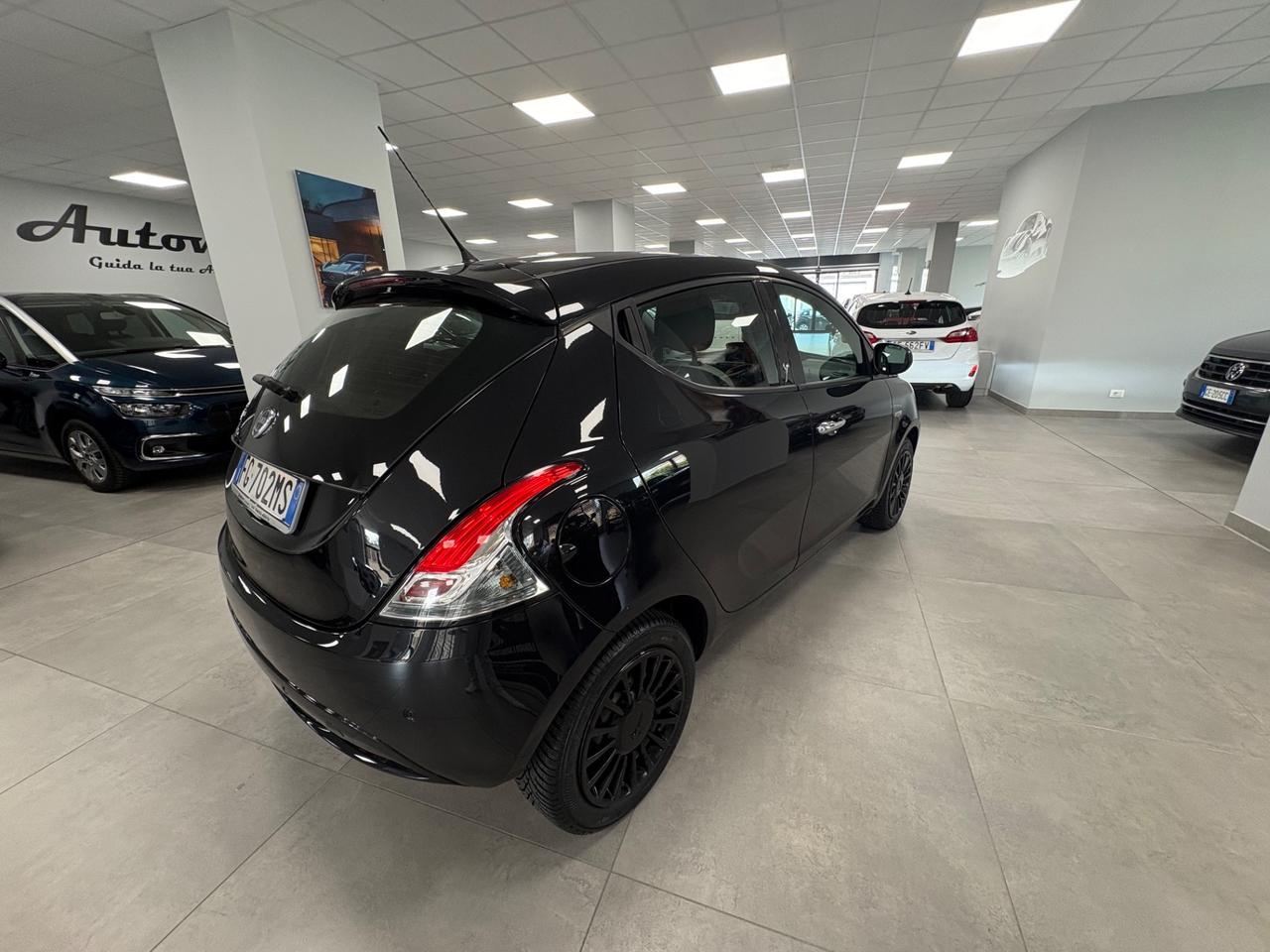 Lancia Ypsilon 1.2 benzina 69 CV 2016 km 95000