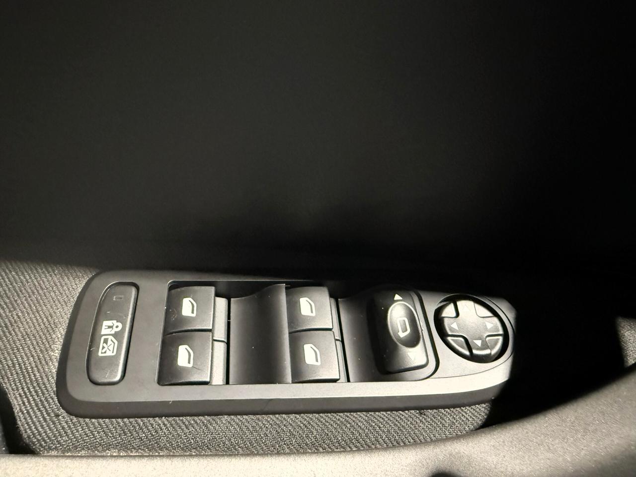 Peugeot 308 1.6HDI EDITION NAVI UNICO PROPRIETARIO