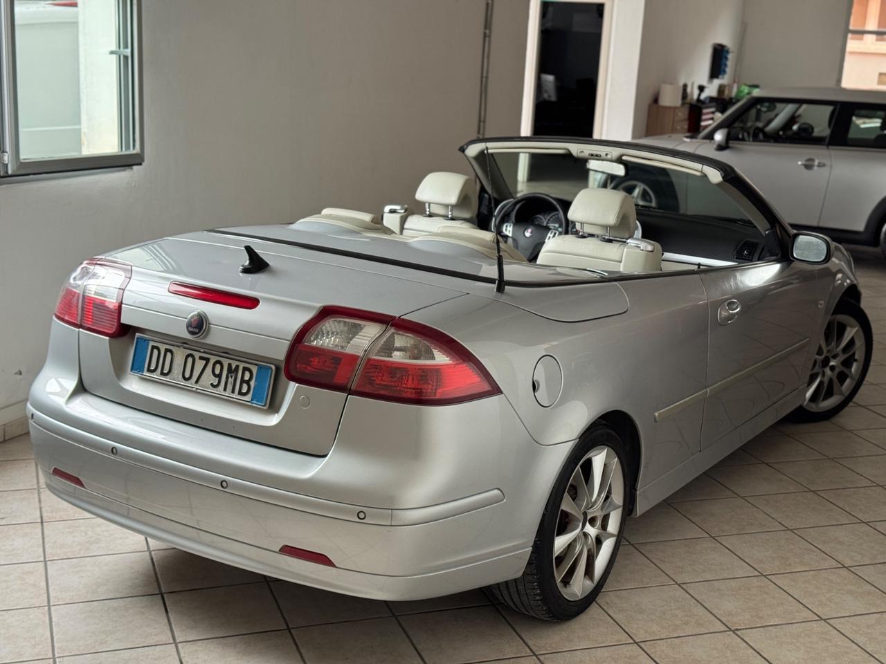 Saab 9-3 Cabriolet 1.9 TiD 16V DPF Vector Sentronic