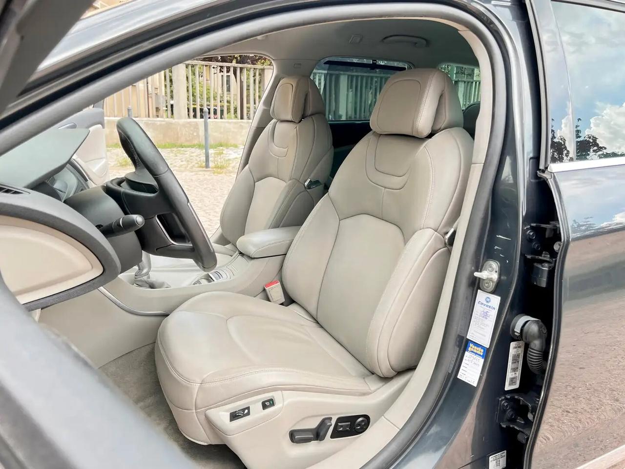 Citroen C5 3.0 HDi V6 24V Bi-Turbo aut. Hydractive Executive Tourer