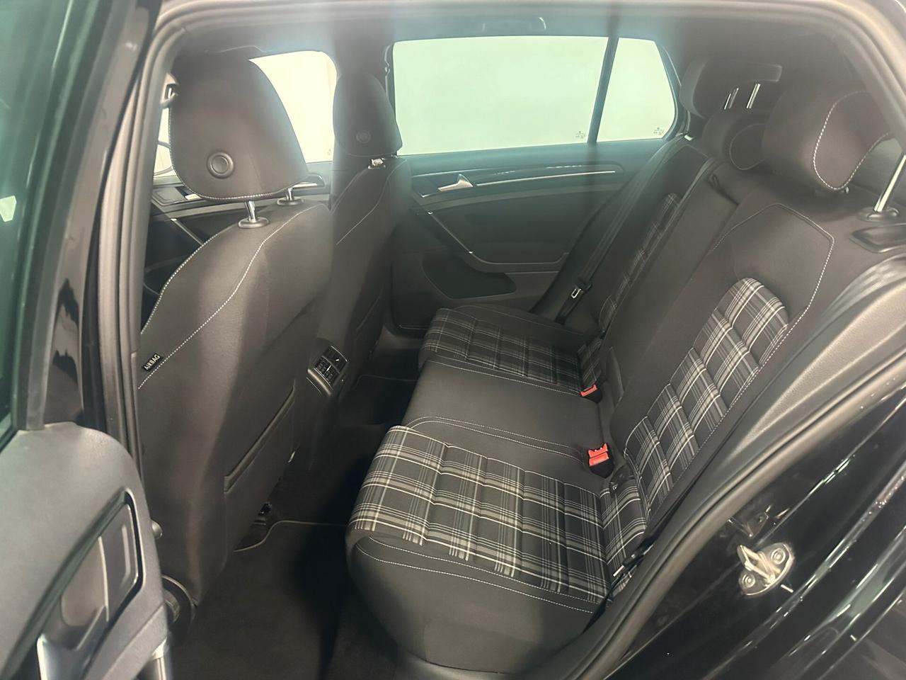 Volkswagen Golf GTD 2.0 TDI 5p. BlueMotion Technology