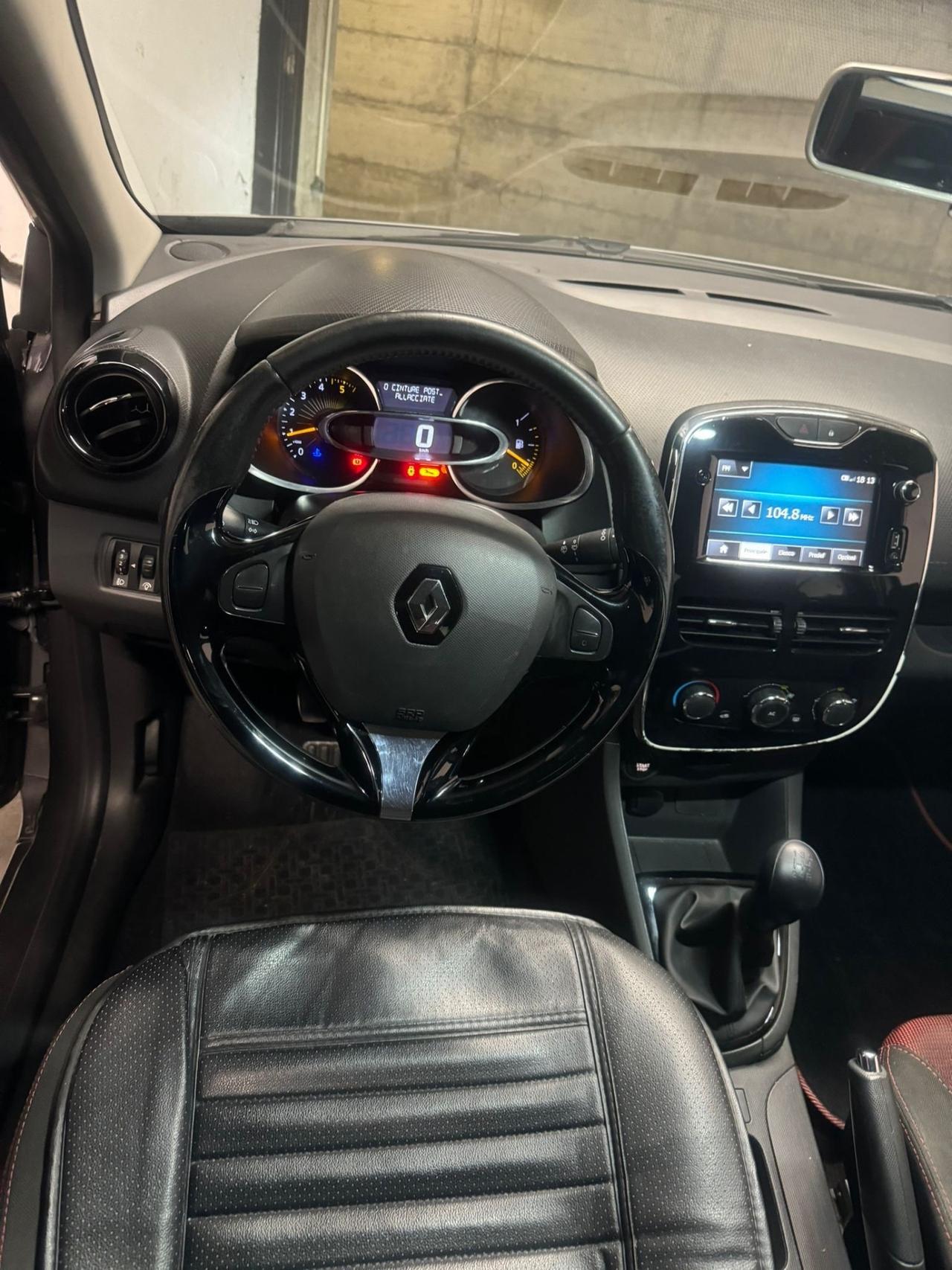 Renault Clio 1.5 dCi 8V 75CV 2013