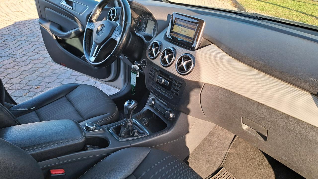 Mercedes-benz B 180 BlueEFFICIENCY Premium