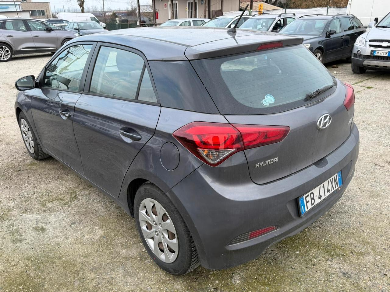 Hyundai i20 1.3 5 porte Classic come da foto e descrizione