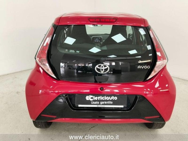Toyota Aygo 1.0 VVT-i 69 CV 5 porte x-play MMT