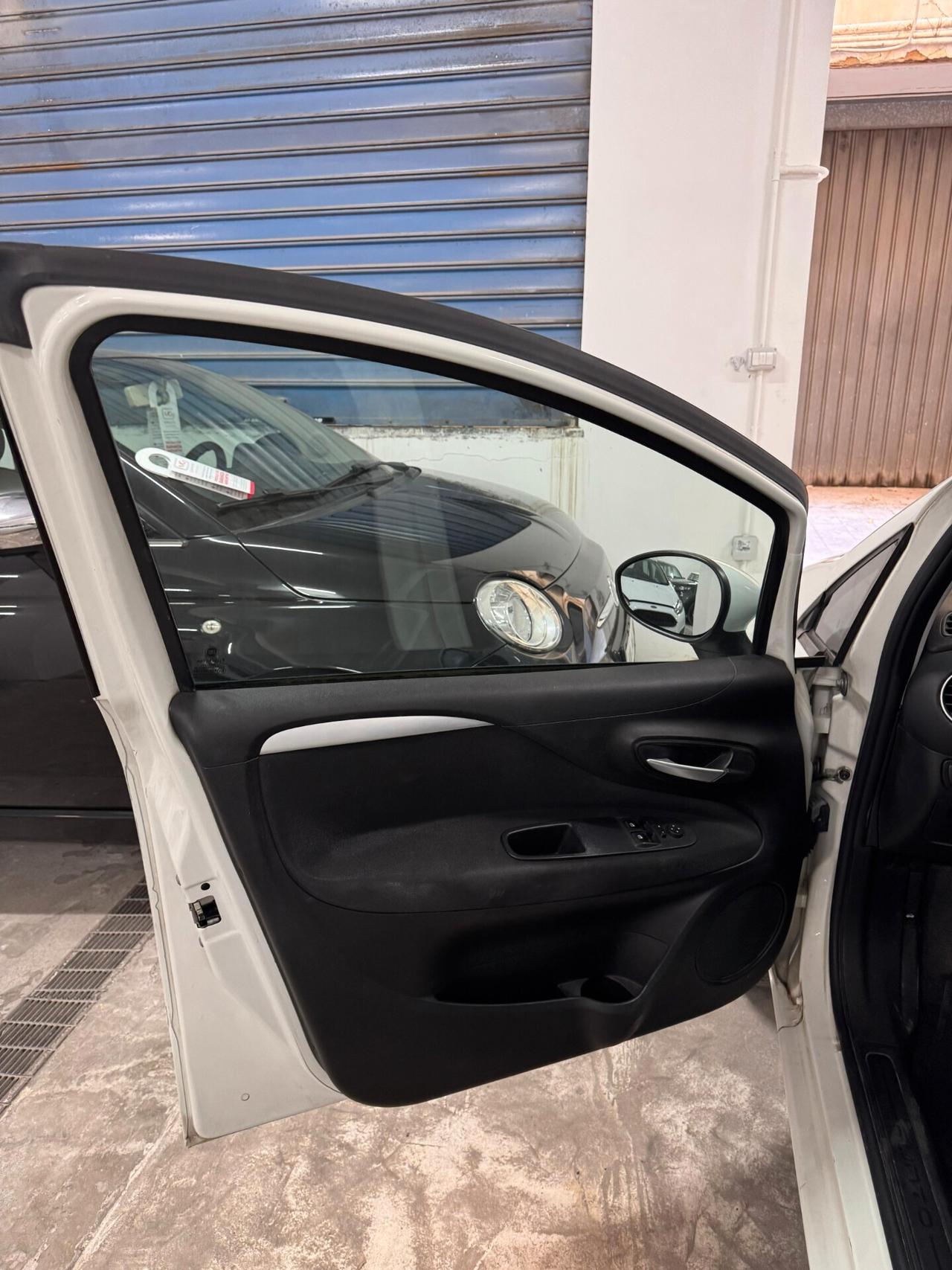 Fiat Punto 1.3 MJT II S&S 85 CV 5 porte ECO Young