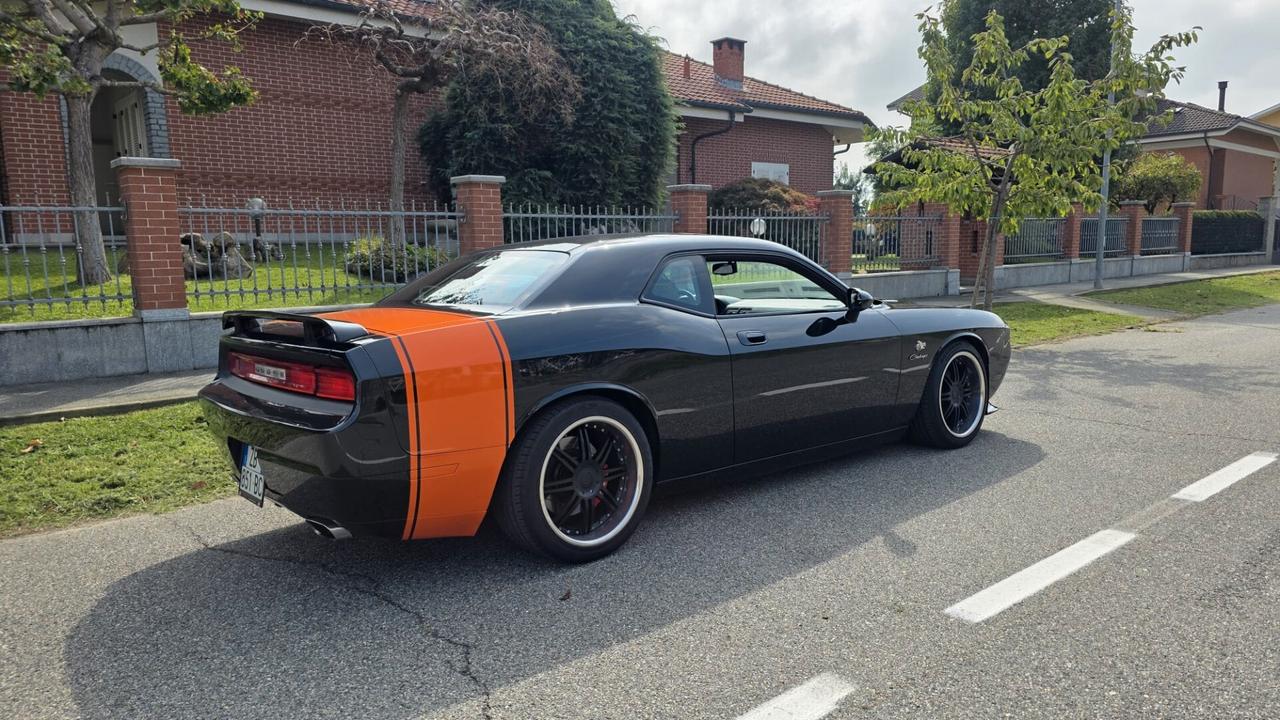 Dodge Challenger SRT-8 2009