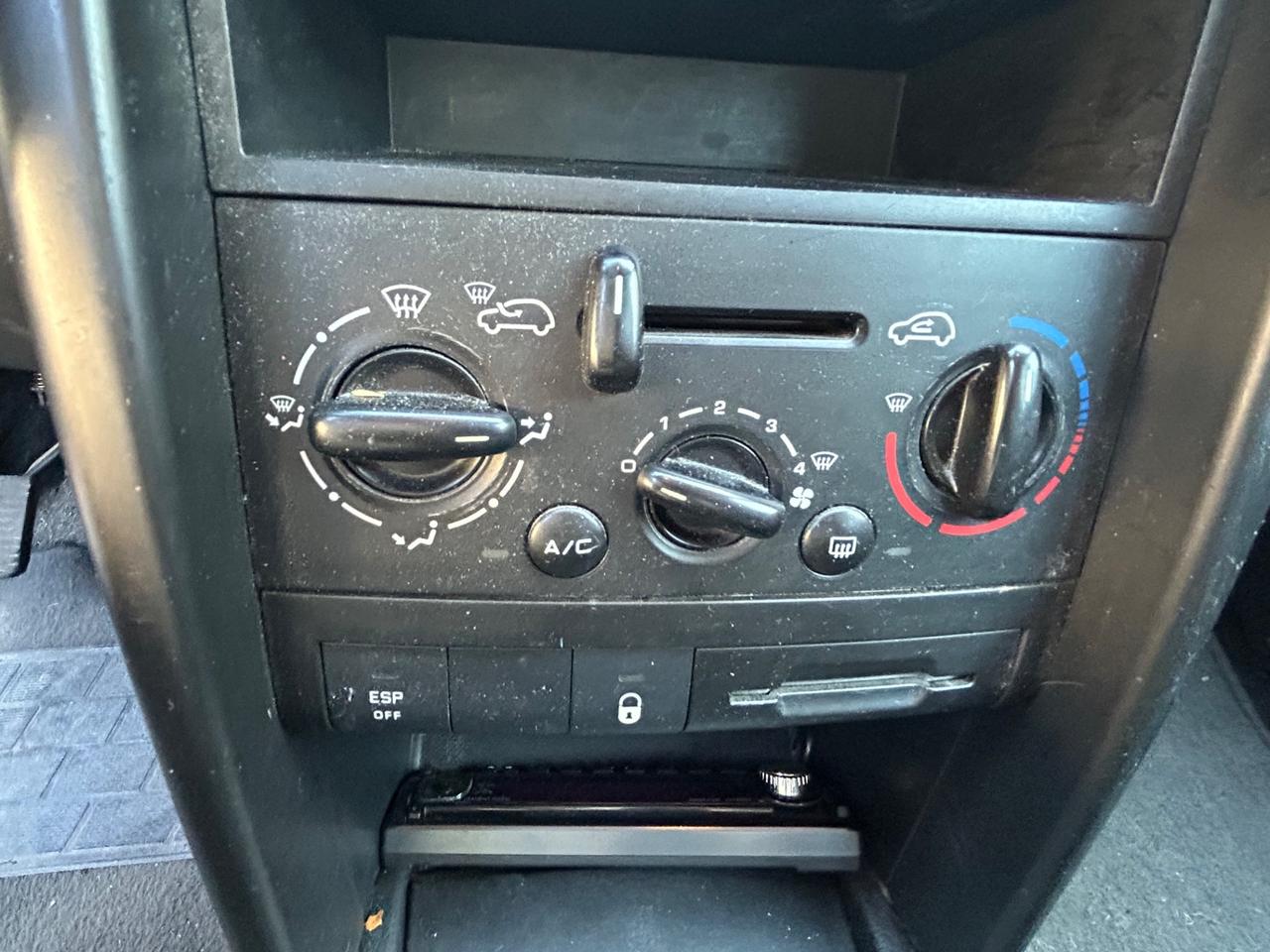 Peugeot 207 1.4 8V 75CV SW ONE Line