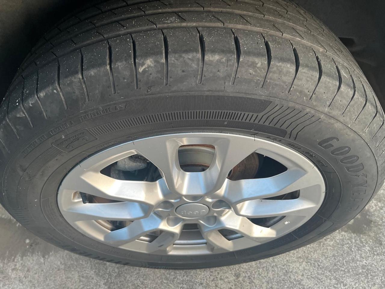 Peugeot 3008 BlueHDi 130 S&S EAT8 Active Pack