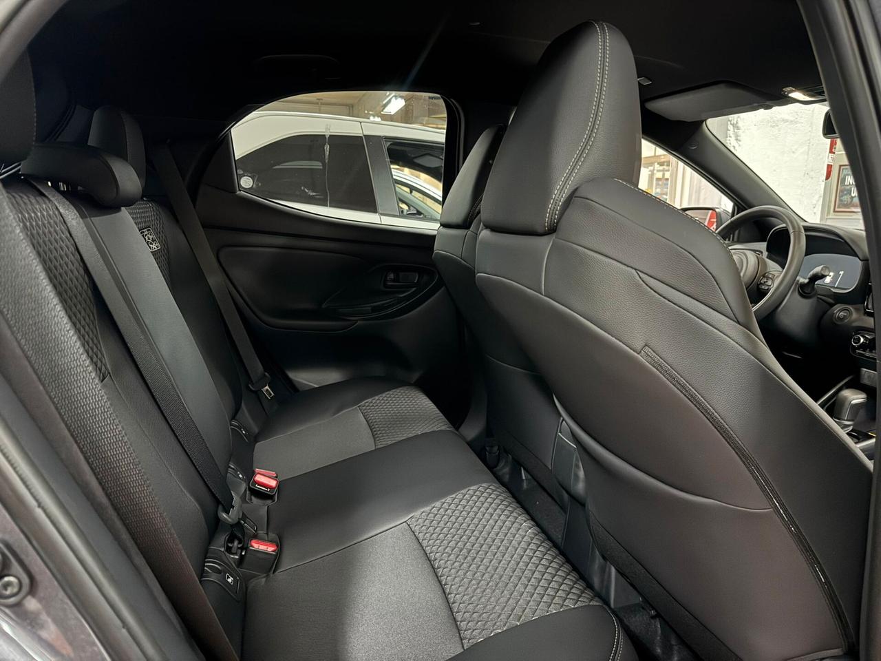 Toyota Yaris 1.5 130 Hybrid 5 porte Lounge