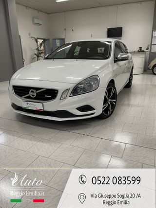 Volvo V60 D4 Geartronic R-design