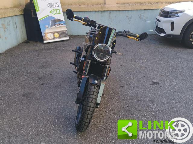 HUSQVARNA Svartpilen 401 ABS NEO PATENTATI