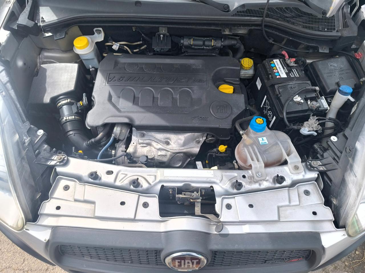 FIAT DOBLÒ 1.6 DIESEL 5 POSTI AUTOVETTURA MOTORE NUOVO