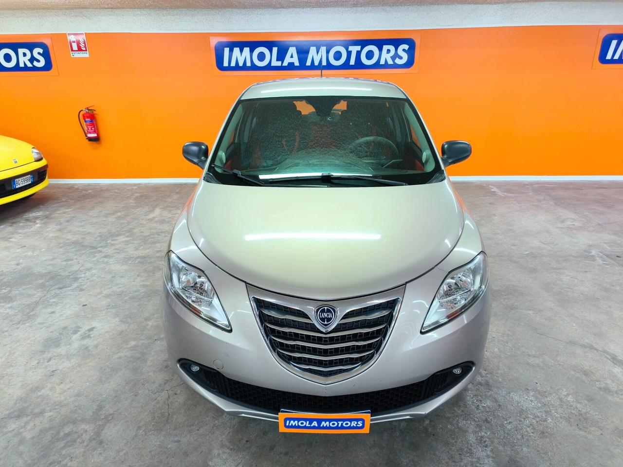 Lancia Ypsilon 0.9 TwinAir 85 CV 5 porte S&S Gold