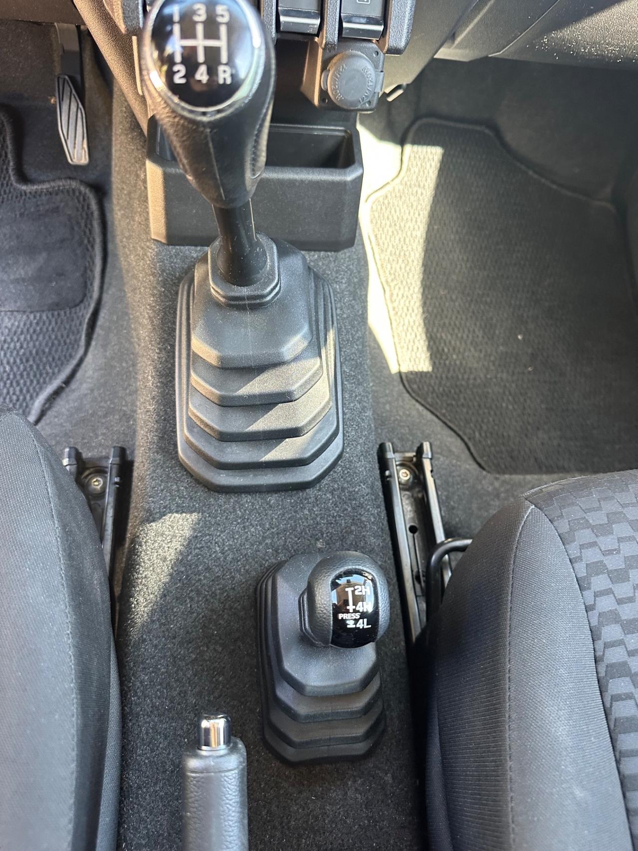 Suzuki Jimny 1.5 4AT Top