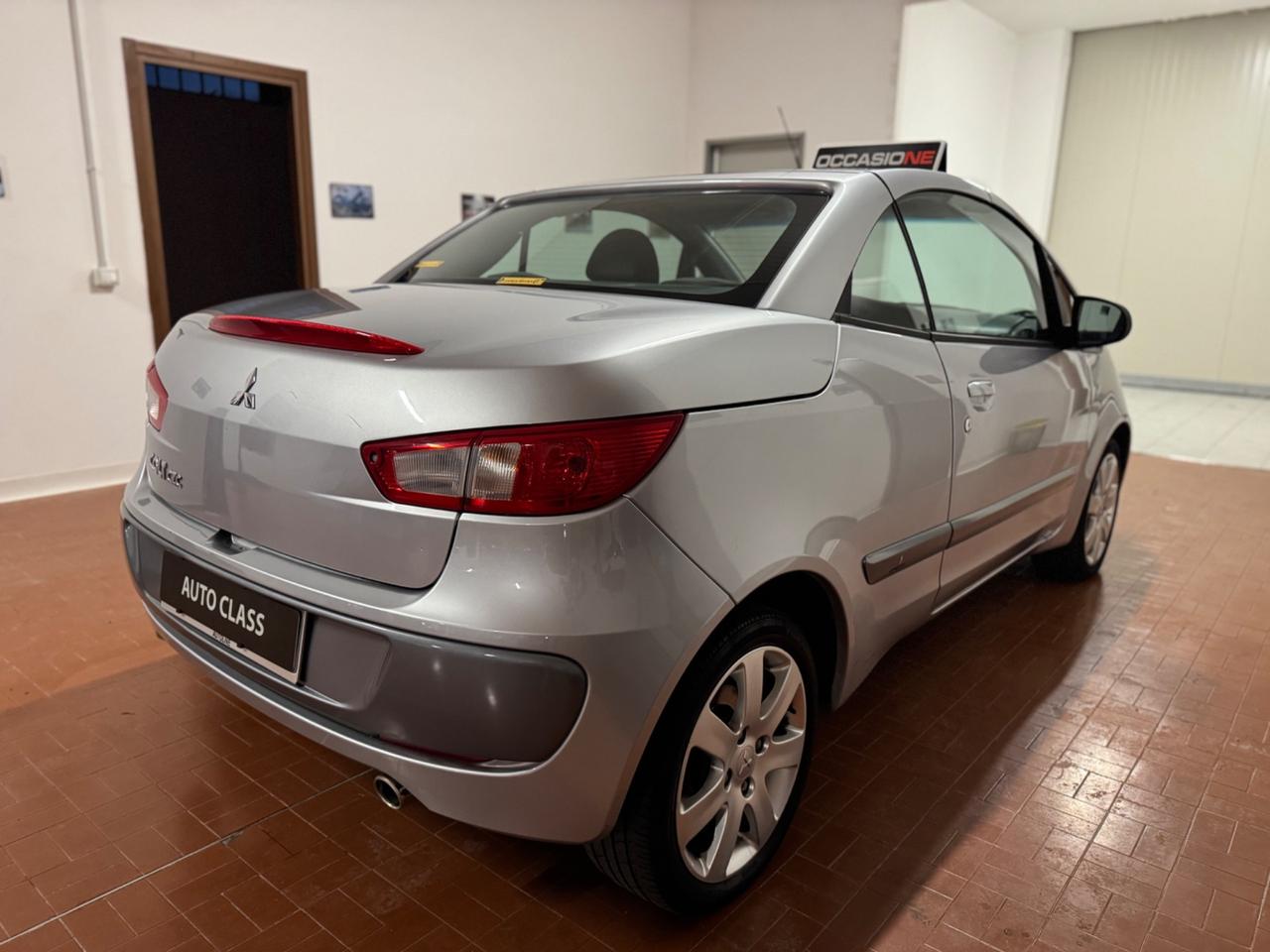 Mitsubishi Colt 1.5 16V CZC cabrio con 40.000km 06
