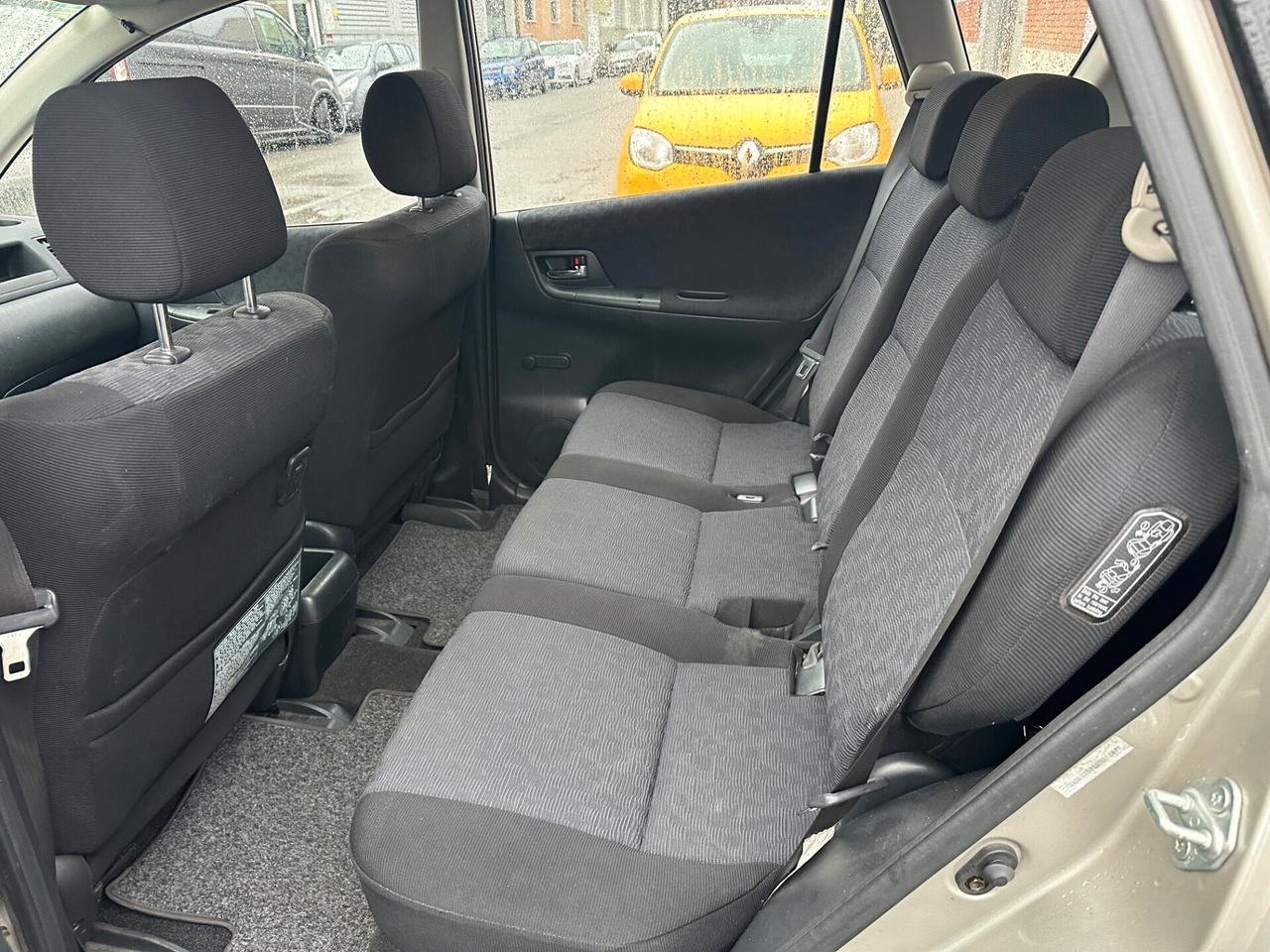 Toyota Corolla 1.4 16V 5 porte