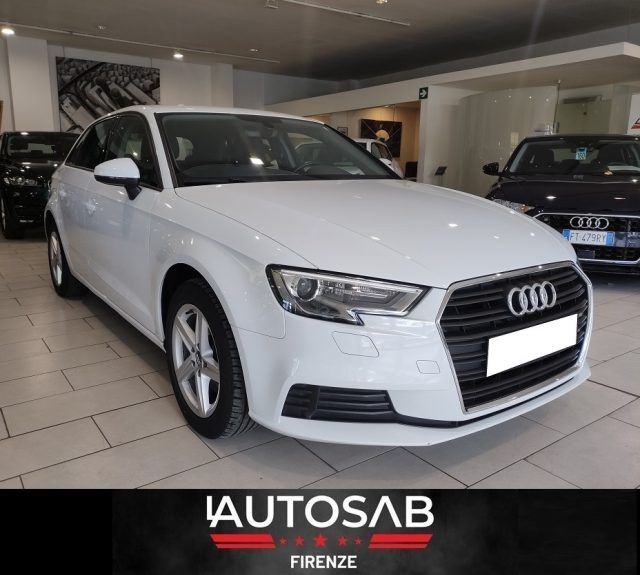 AUDI A3 1.6 TDI 116 CV S Tronic Business Navi