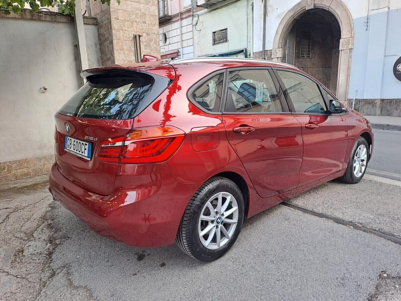 Bmw 216d 2020 garantita