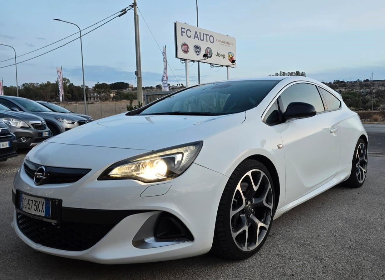 Opel Astra OPC 280CV - GTC 2.0 Turbo 280CV S&S 3p.