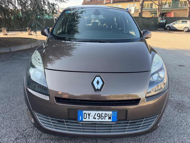 RENAULT Scenic 7posti 1.5 dCi 110CV senza nessun lavoro da fare