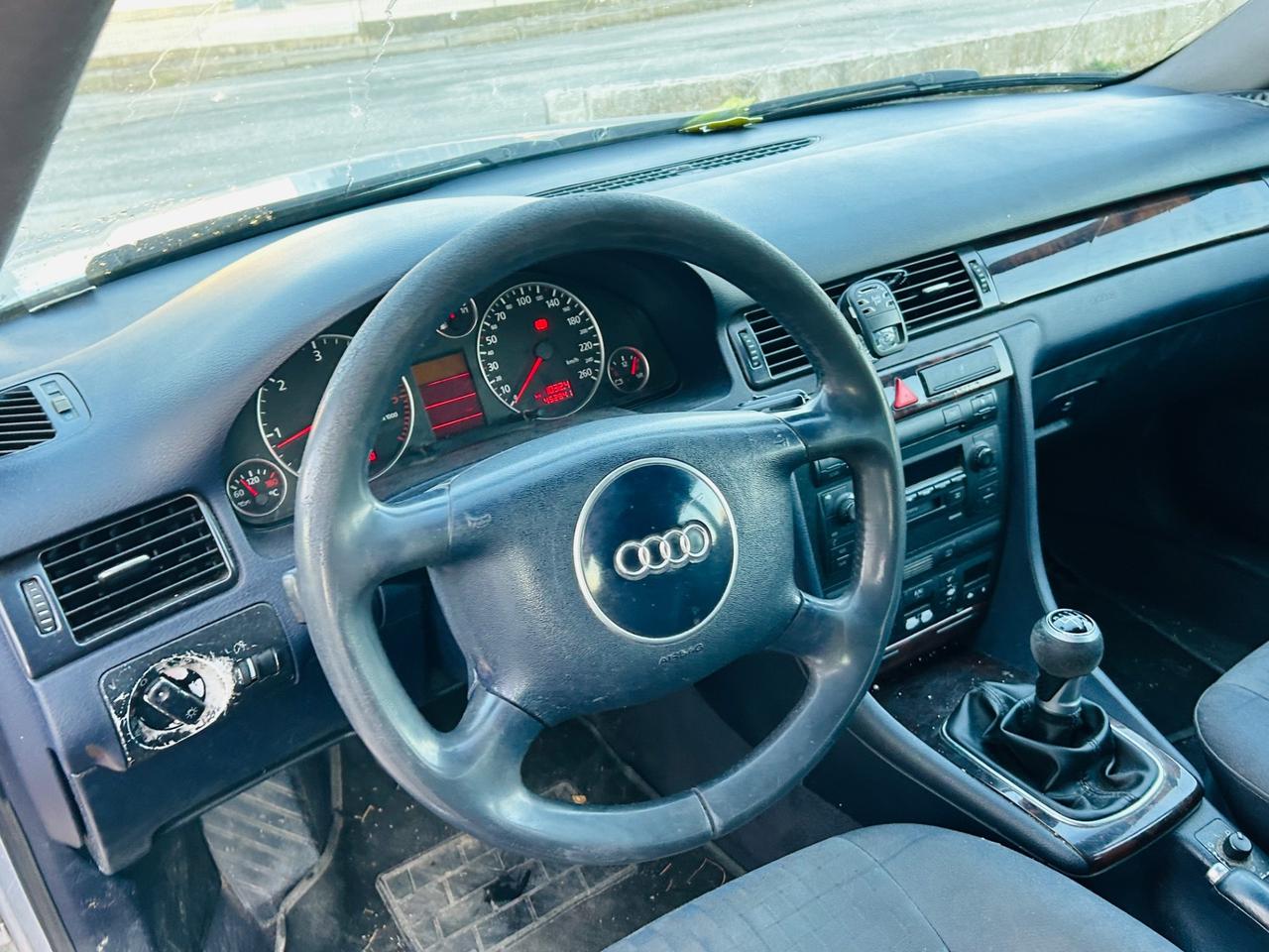 Audi A6 2.5 V6 TDI cat Avant 155CV