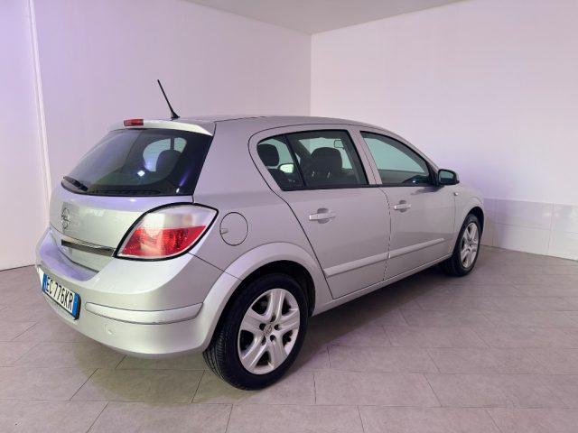 OPEL Astra 1.6 16V VVT 5 porte Cosmo