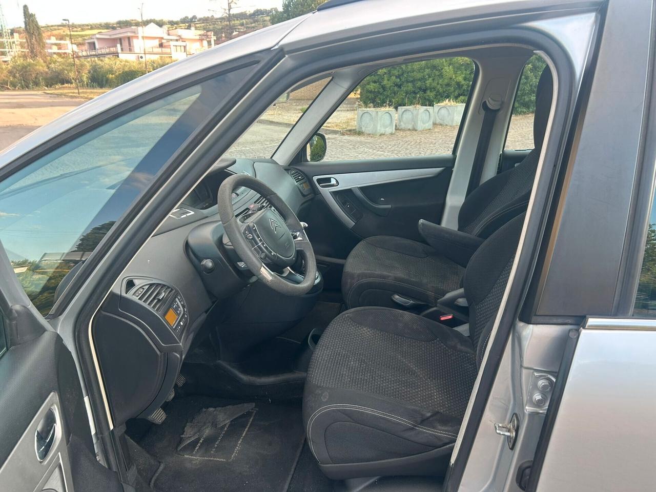 Citroen C4 Picasso 1.6 HDi 110cv - 7 POSTI