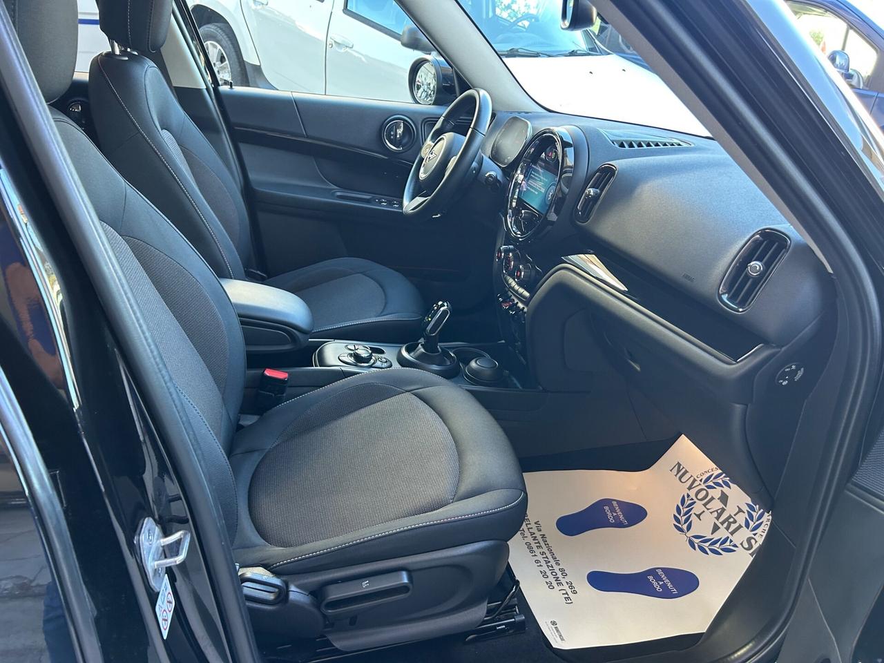 Mini Countryman COOPER D ( 80.000 KM )Pari al Nuovo!