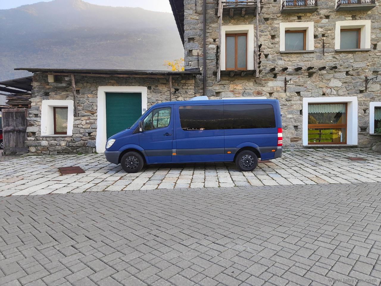 Sprinter 9 POSTI VETRI OSCURATI CLIMA SUPPLEMENTARE