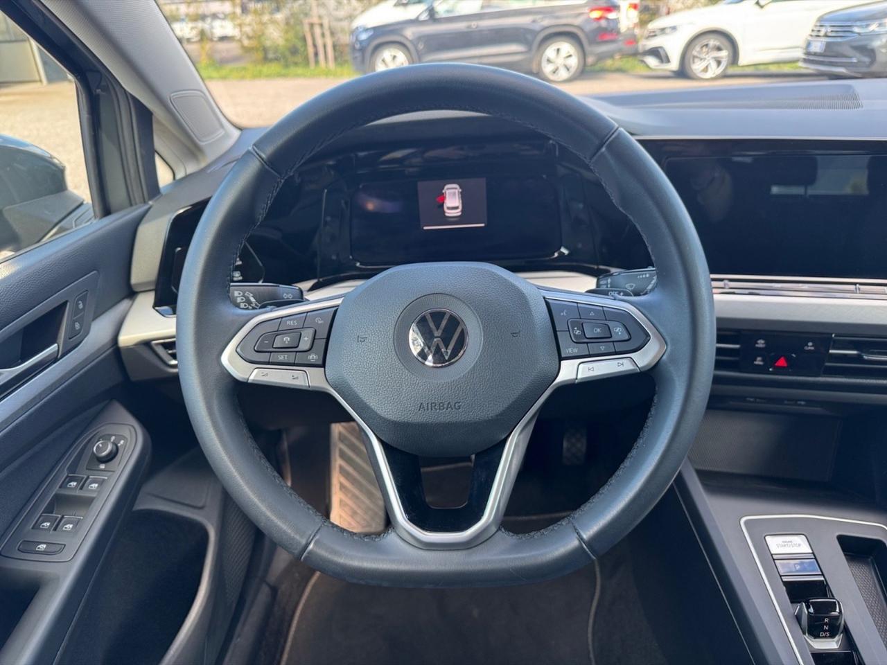 Volkswagen Golf variant 2.0 tdi life 115cv dsg