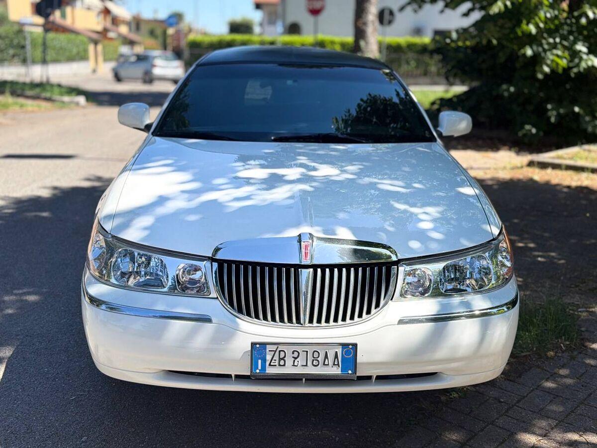 Ford Lincoln Town Car Executive Series