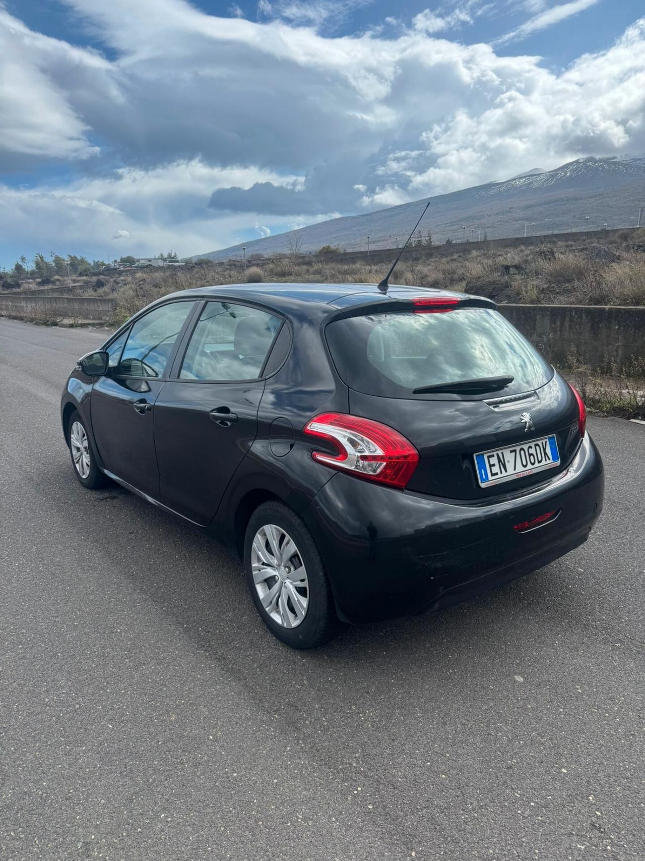 Peugeot 208 1.2 VTi 82 CV 5 porte Allure