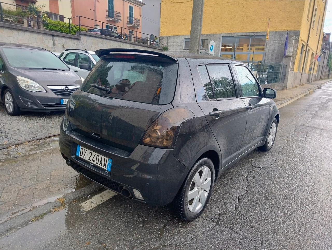 Suzuki Swift 1.3 DDiS 75cv NEOPATENTATI SPORT