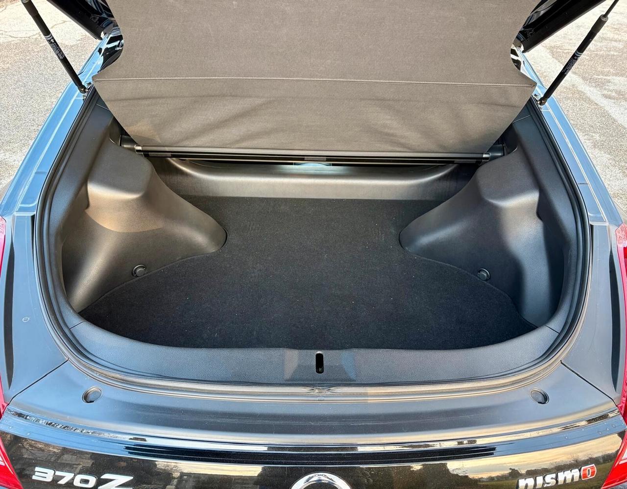 Nissan 370Z Coupé 3.7 V6 Nismo