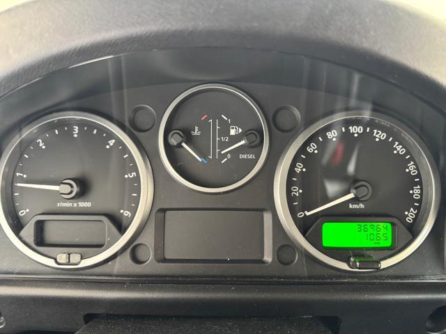 LAND ROVER Defender 2.4
