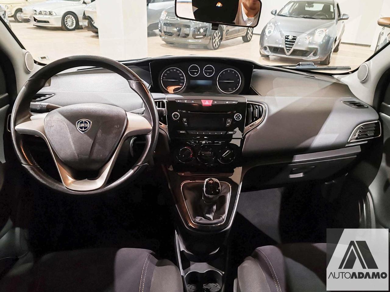 Lancia Ypsilon 1.2 69 CV 5 porte Gold