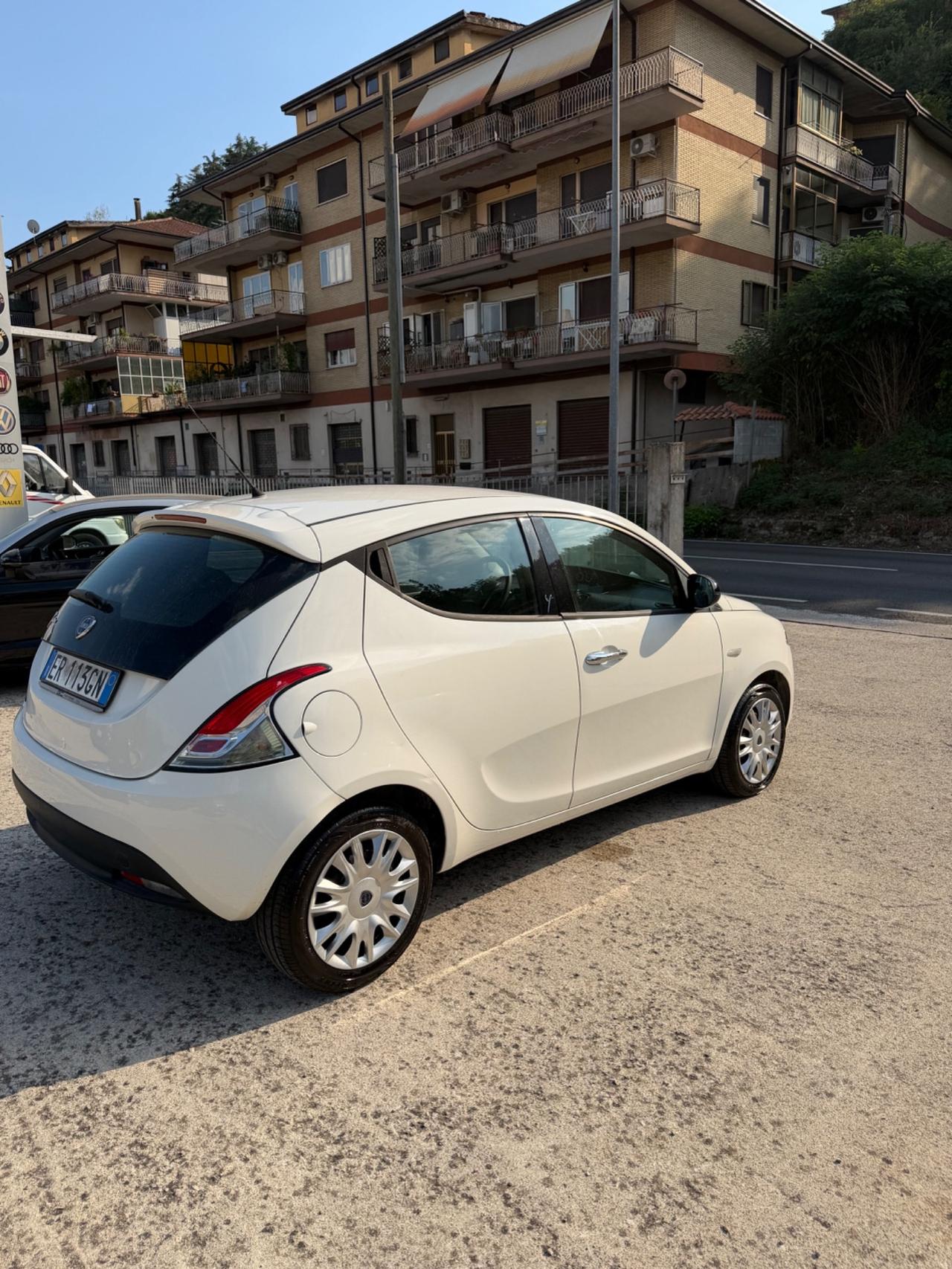 Lancia Ypsilon 1.3 MJT 16V 95 CV 5 porte S&S Gold