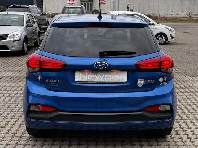 Hyundai i20 1.2 5 porte Econext Blackline gpl