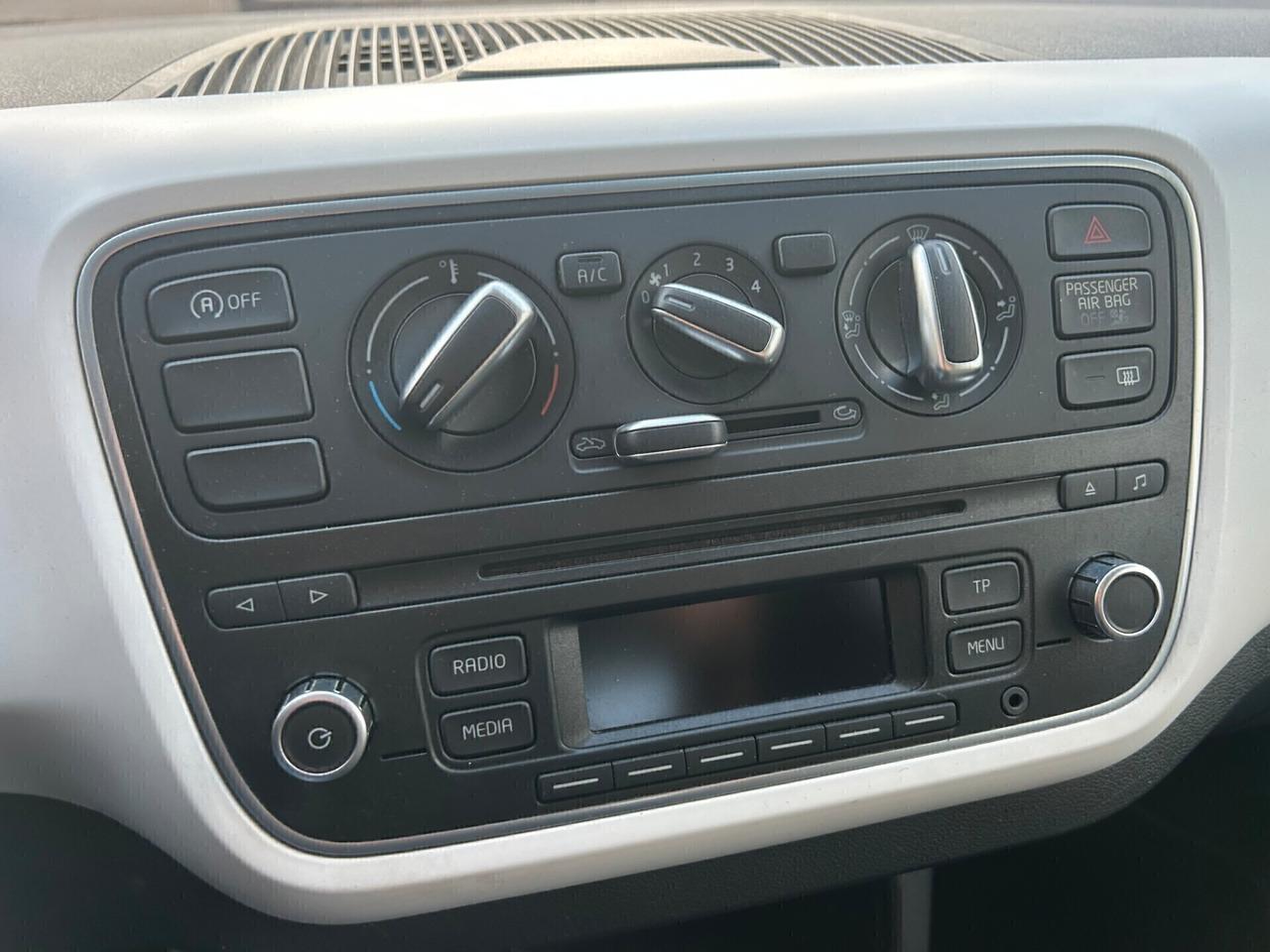 Seat Mii 1.0 68 CV 5 porte Chic Ecofuel