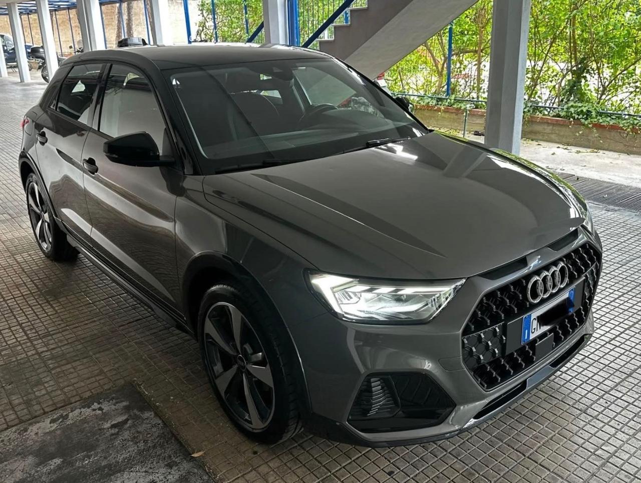 Audi A1 allstreet 30 TFSI S tronic Identity Contrast