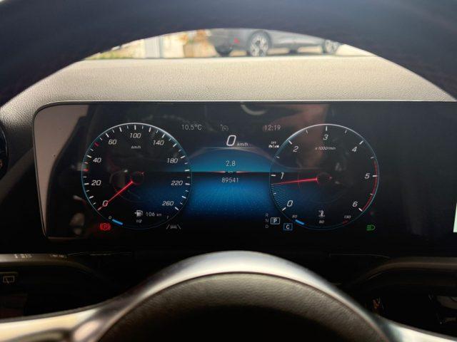 MERCEDES-BENZ GLA 200 d Automatic Premium