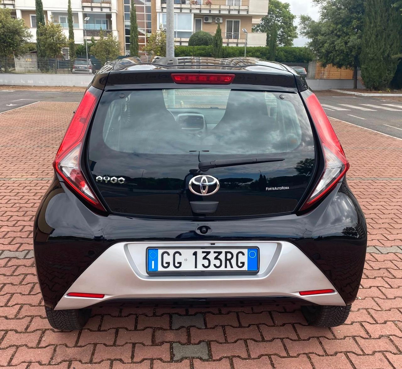 TOYOTA AYGO CAMBIO AUTOMATICO 5 P. 1.0