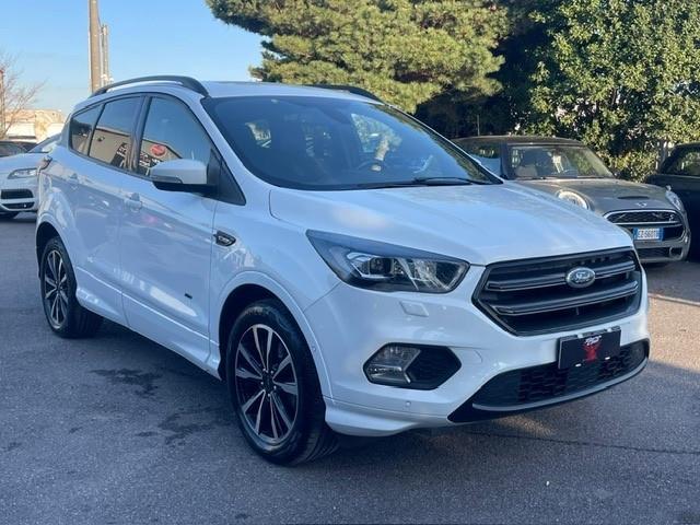 Ford Kuga 2.0 TDCI 150 CV S&S 4WD ST-Line