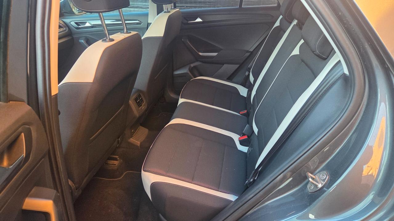 Volkswagen T-Roc 2.0 TDI SCR 4MOTION Advanced BlueMotion Technology