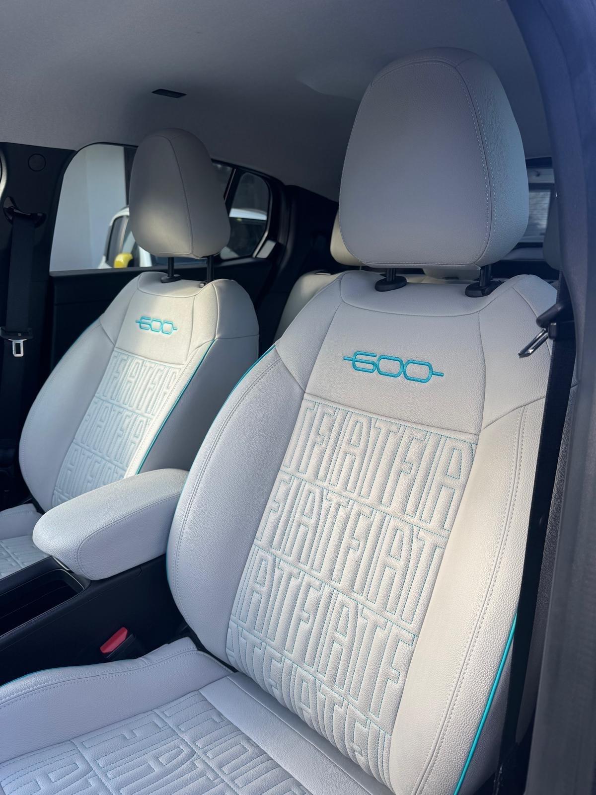 Fiat 600 Hybrid 100 CV DCT MHEV La Prima