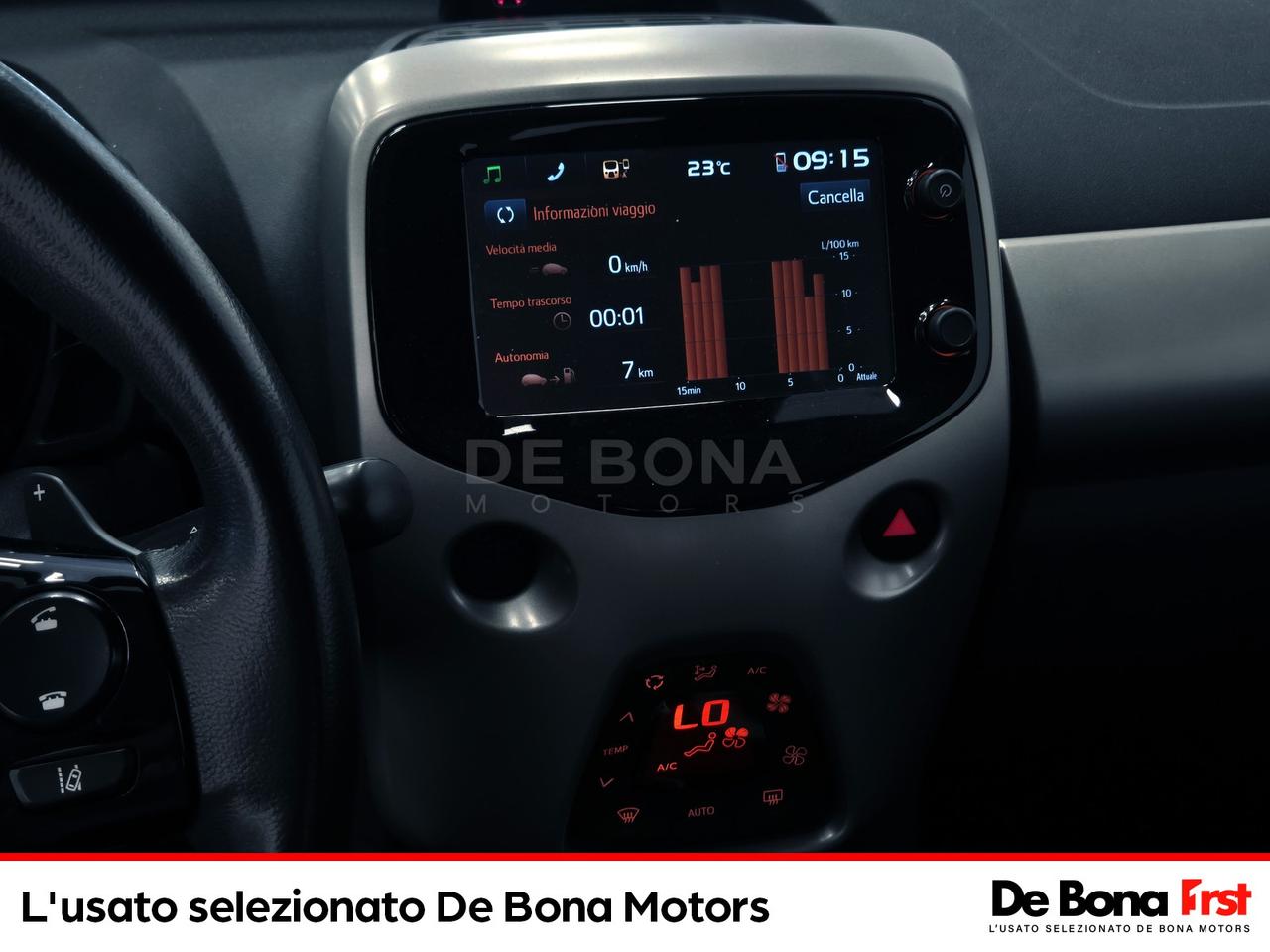 Toyota Aygo 5p 1.0 x-play m-mt