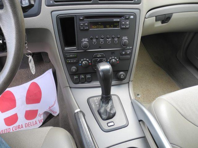 VOLVO XC70 2.4 D5 20v AWD Cross Country autom. - DA VETRINA