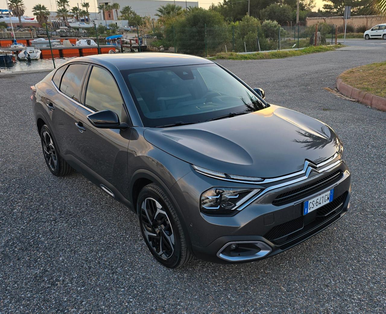 Citroen C4 X BlueHDI 130 S&S EAT8 Shine Pack