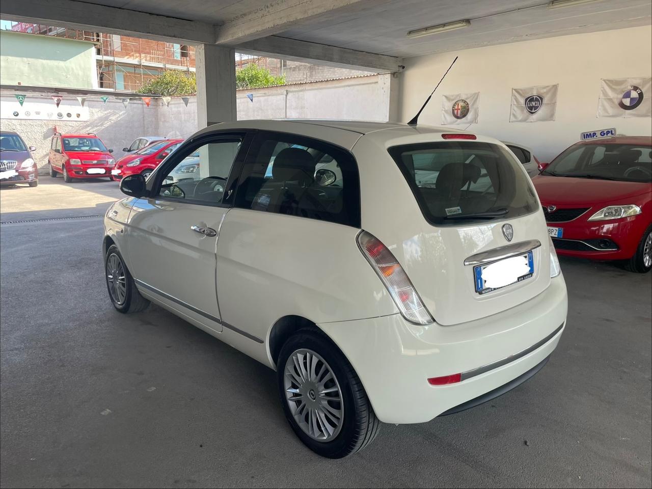 Lancia Ypsilon 1.2 69 CV neopatentati Silver Full provenienza dalla Toscana